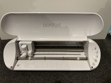 Silhouette Portrait 3 Die