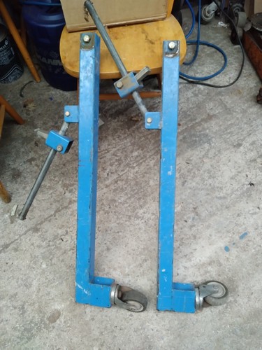 Genie lift sal used - used, stabilsers