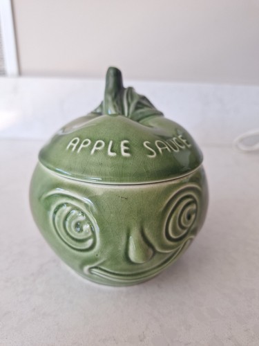 Sylvac apple sauce - apple, pot