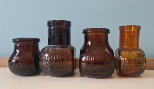 Antique pub display pieces - pieces,