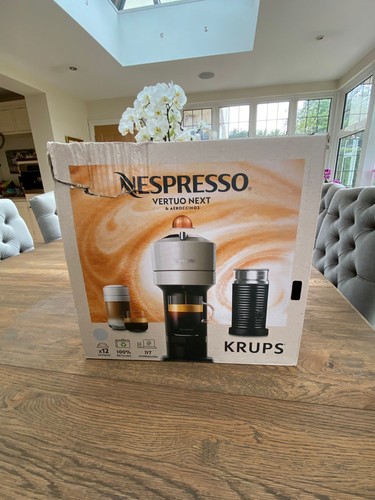 Nespresso vertuo next - next, xn910b40