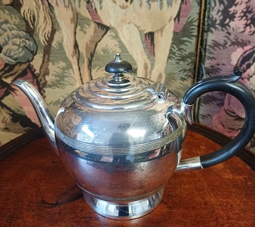 Vintage silver plated - tea, pot