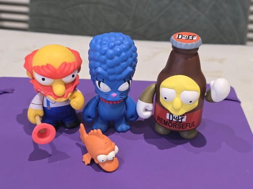 Kidrobot simpsons treehouse - simpsons,