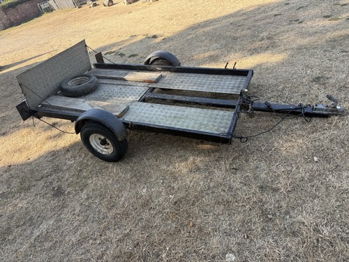 Tilt bed trailer quad - tilt,