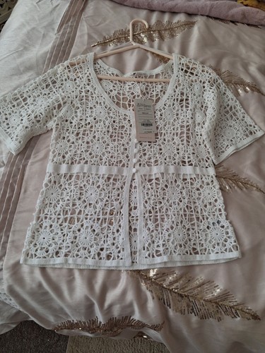 New gorgeous short - new, sleeved