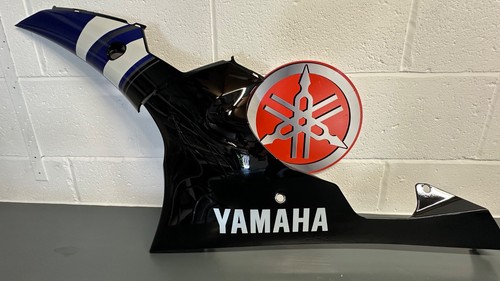 Yamaha fairing side - yamaha,