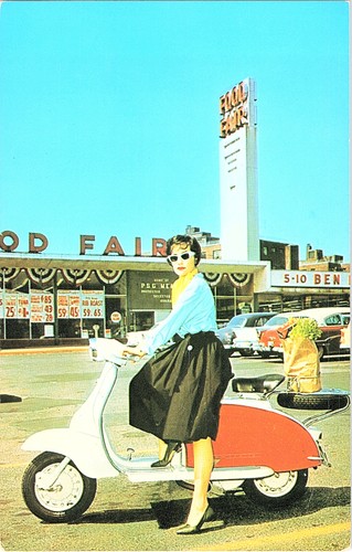 1986 lambretta scooter woman - 1986,
