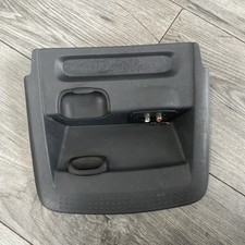 Renault Trafic Mk2 2011 Aux In Port Socket Storage Tray Dashboard 8200933912