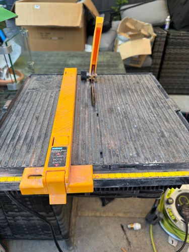 Plasplugs electric wet tile