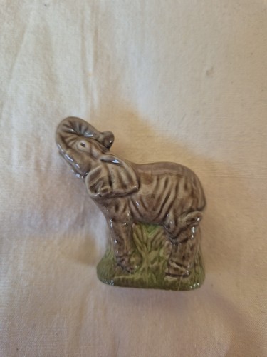 Miniature wade elephant - miniature,