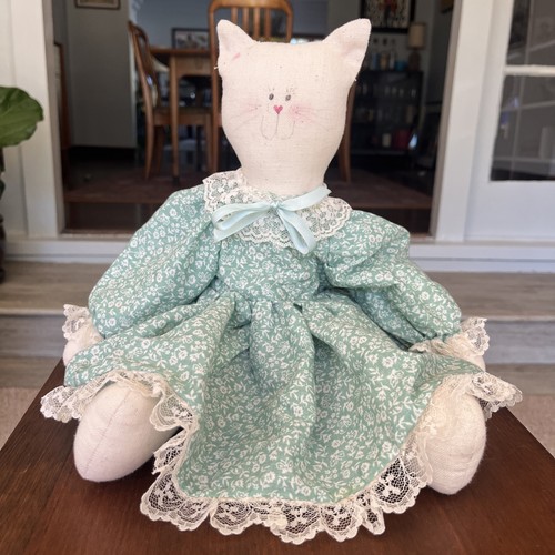 Vintage handmade cat a - in,
