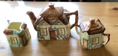 Vintage keele pottery - keele,