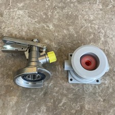 A TYPE KEG COUPLER  Fittings