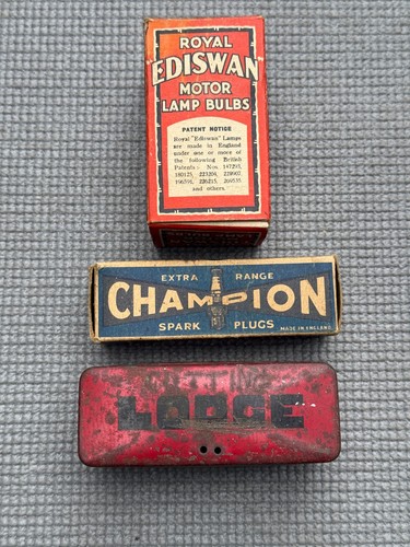 Vintage automobilia - vintage, automobilia.
