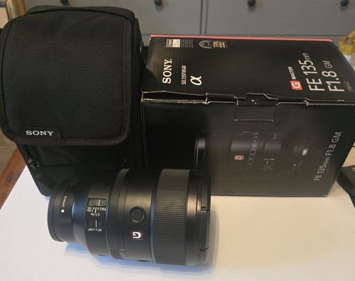Sony master 135mm 1 8 - 135mm, f/1.8