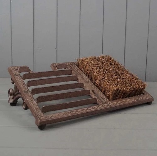 Cast iron brown boot - cast,