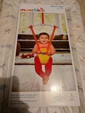 Munchkin Bounce and Play Baby Door Bouncer Lenny the Lion