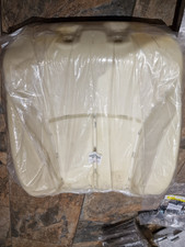 GENUINE NEW MITSUBISHI L200 2015-20 RIGHT FRONT SEAT UPPER FOAM BACK 6901C676