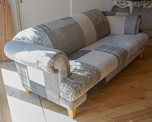 Patchwork capsule sofa - capsule,