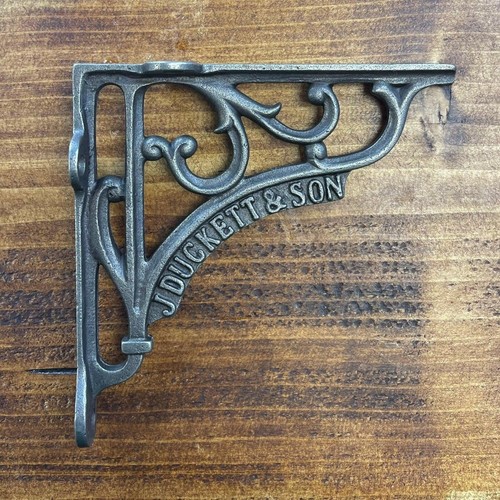 Cast iron shelf brackets - shelf,