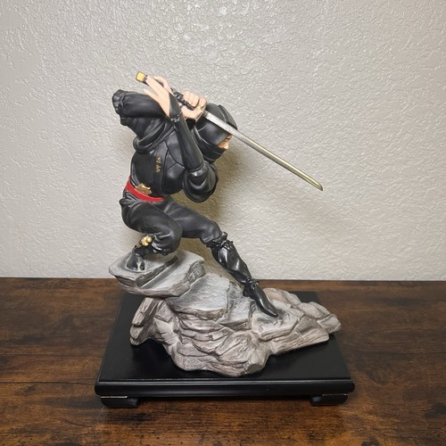Franklin mint vtg ninja sum - vtg,