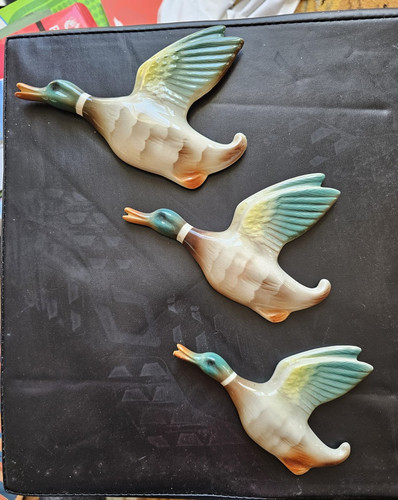 Set ceramic pottery - of, 3