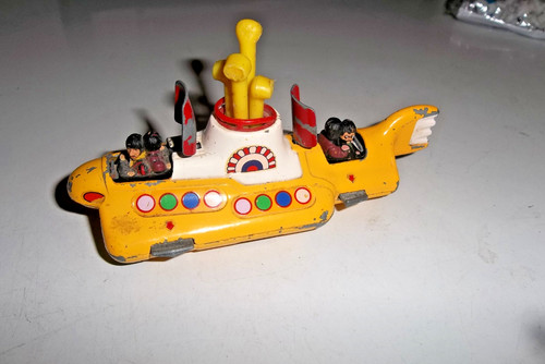 The beatles corgi yellow - corgi,
