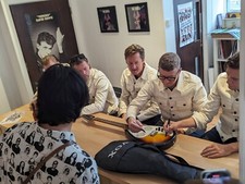 Vox Apache 1 Guitar Sunburst