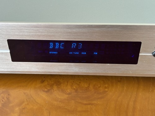 Myryad stereo tuner with - fm/am,