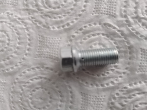 Banjo bolt rocker oil feed - banjo,