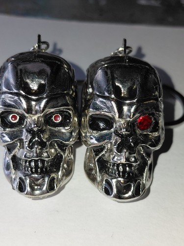 Terminator skull keychains - 2,