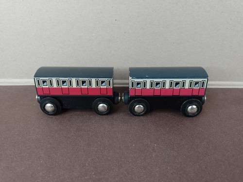 Two express coaches for wooden - two,