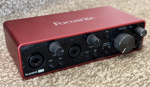 Focusrite scarlett 2i2 3nd - scarlett,