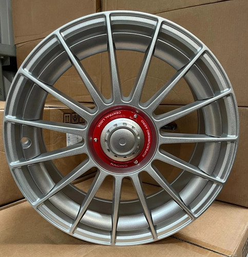 Silver racing 3 alloy - 17",