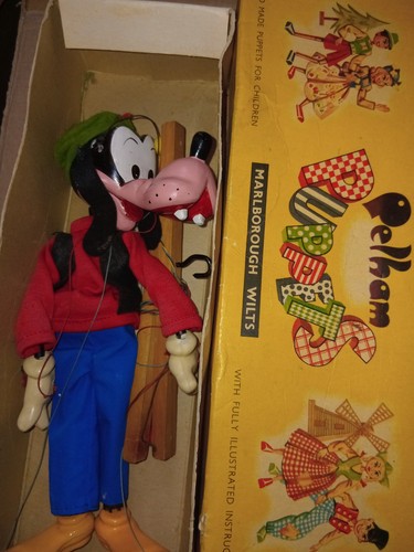 Pelham puppets disneys - ,