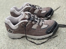 NEW BALANCE 605 Brown Suede Outdoor Walking Hiking Shoes