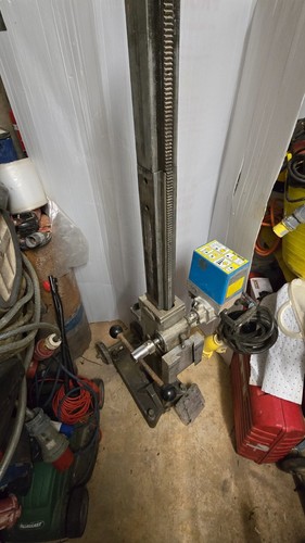 Diamond drilling auto - feed, rig