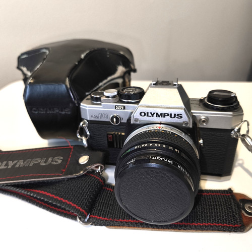 Olympus om10 silver 35mm slr - olympus,
