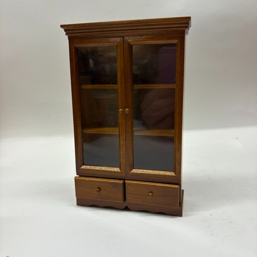 12th scale dolls - 1:12th, house