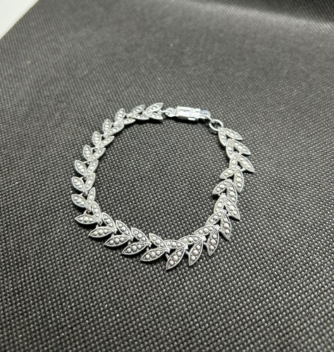 Vintage silver tone dainty - vintage,
