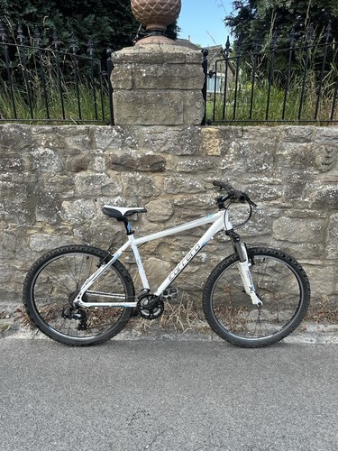 Carrera valour mountain bike - carrera,