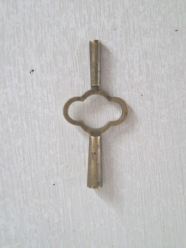 Brass double ended key - double,