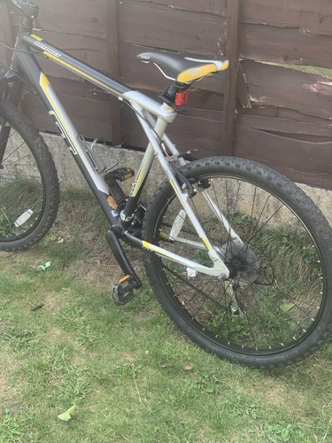 26in mountain bike large - gt,