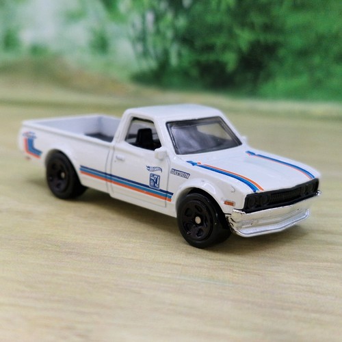 Hot wheels datsun - datsun, bluebird