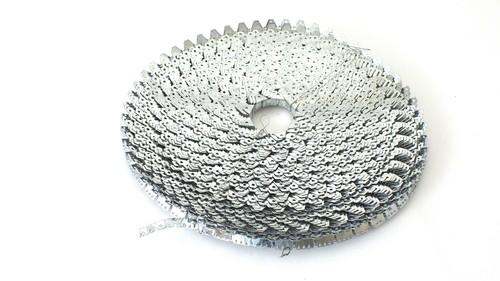 Metal back tacking roll teeth