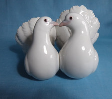 LLADRO - "COUPLE OF DOVES"
