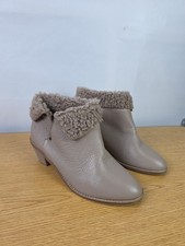  Kelsi Dagger Brooklyn Kayak