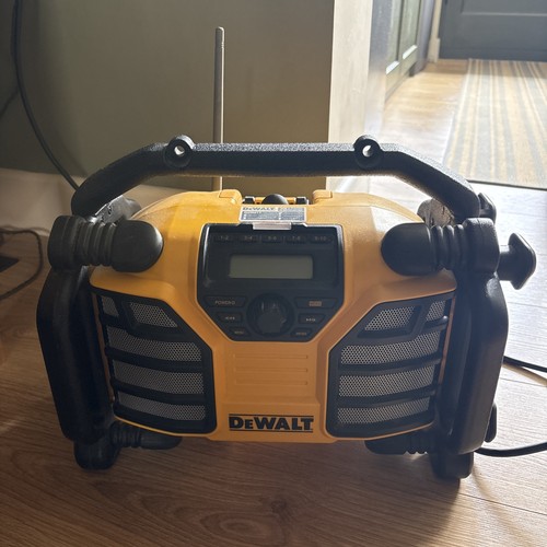 Dewalt dcr017 radio needs - dcr017,