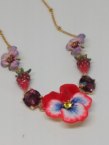 Les nereides pansy - les,