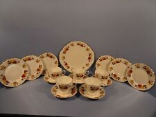 COLCLOUGH BONE CHINA 17 PIECE